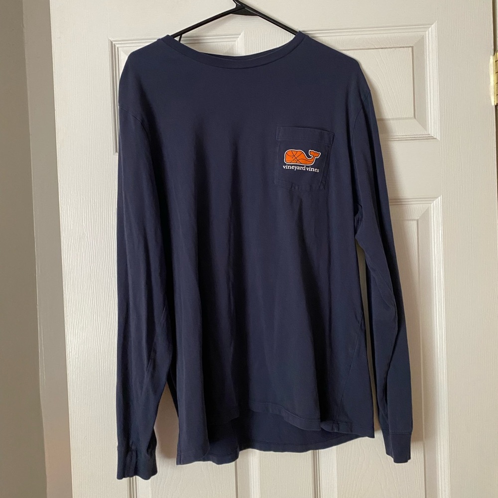 navy men’s vineyard vines shirt